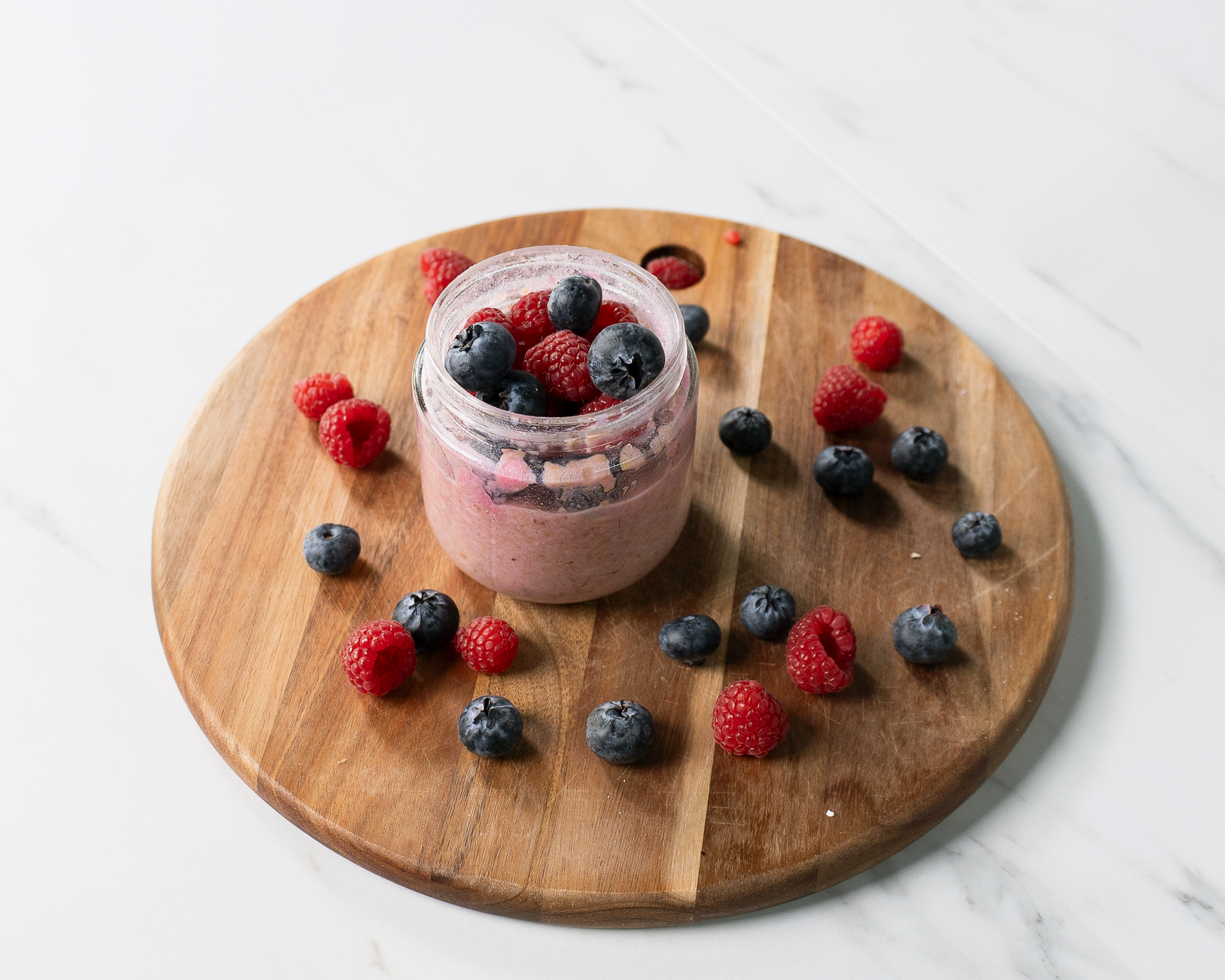 Raspberry White Chocolate Overnight Oats