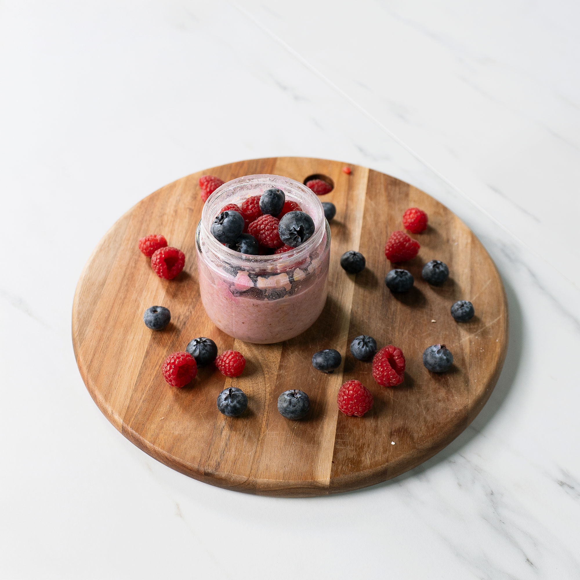 Raspberry White Chocolate Overnight Oats